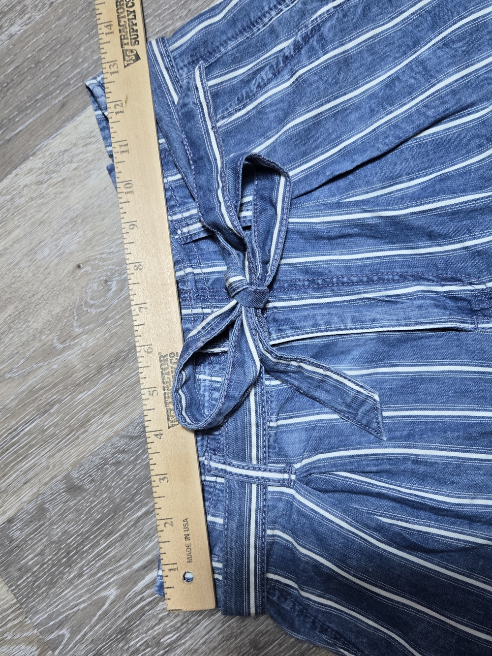 Vintage American Eagle Outfitters Blue and White Striped Paperbag Shorts Size 0 - Picture 3 of 8